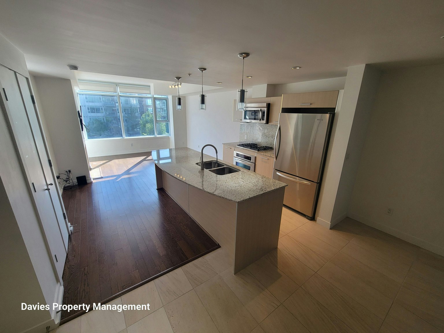 313-2612 109 Street Northwest, Edmonton, AB, T6J 3T1 - 3