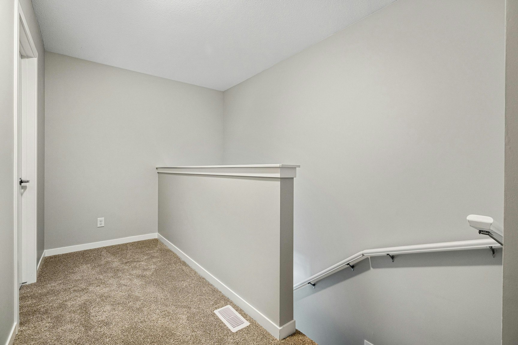 320 Heartland Crescent, Cochrane, AB, T4C 2P7 - 17