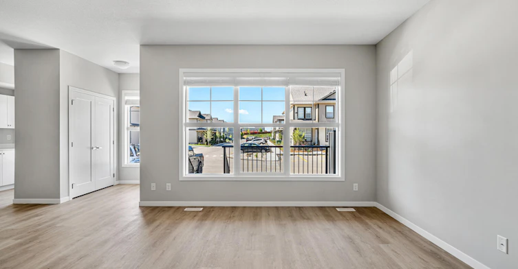 320 Heartland Crescent, Cochrane, AB, T4C 2P7 - 4