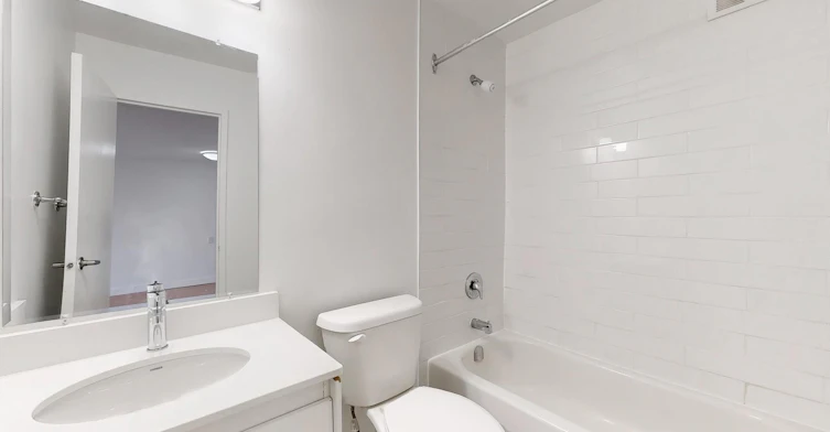 0608-498 Queens Avenue, London, ON, N6B 3K9 - 6