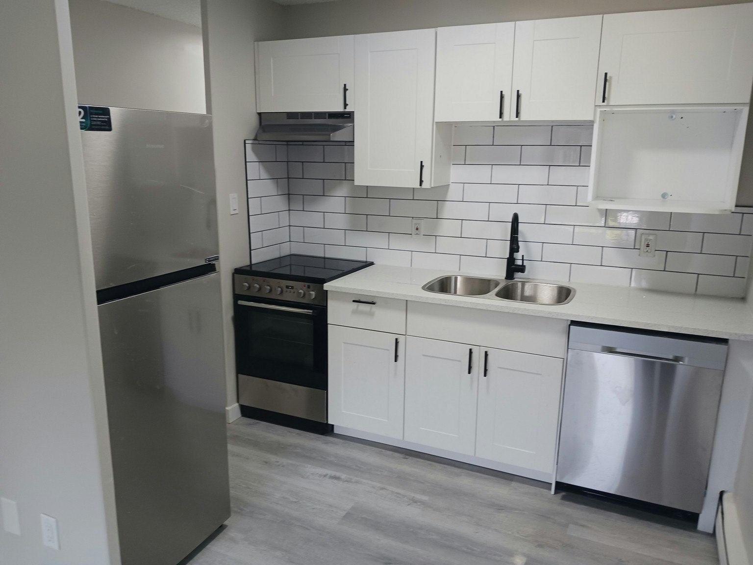 10045 154 Street, Edmonton, AB, T5P 2H1 - 3