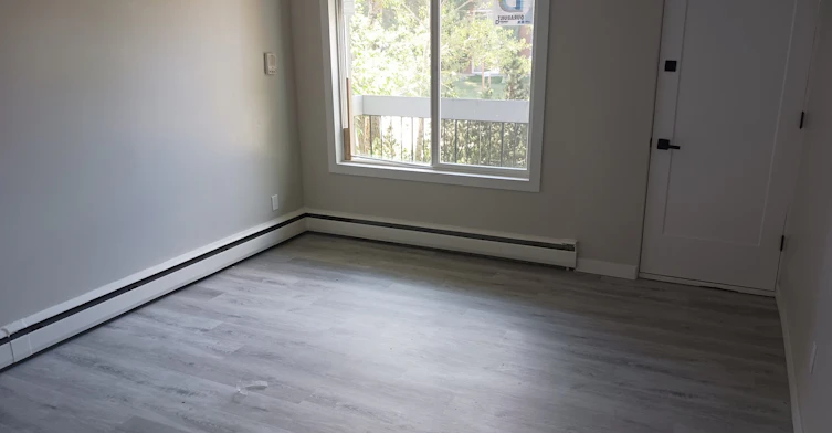10045 154 Street, Edmonton, AB, T5P 2H1 - 4