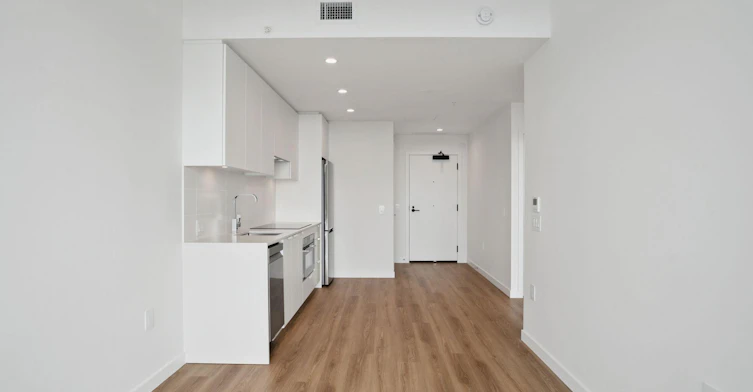 C-5780 Alberta Street, Vancouver, BC, V5Y 2T2 - 4