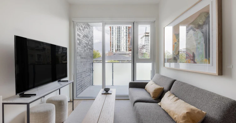 213-5780 Alberta Street, Vancouver, BC, V5Y 2T2 - 3