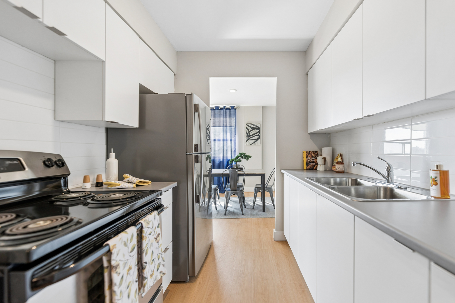 0917-1577 Lawrence Avenue West, Toronto, ON, M6L 1C4 - 4
