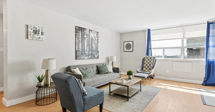 0917-1577 Lawrence Avenue West, Toronto, ON, M6L 1C4 - 5