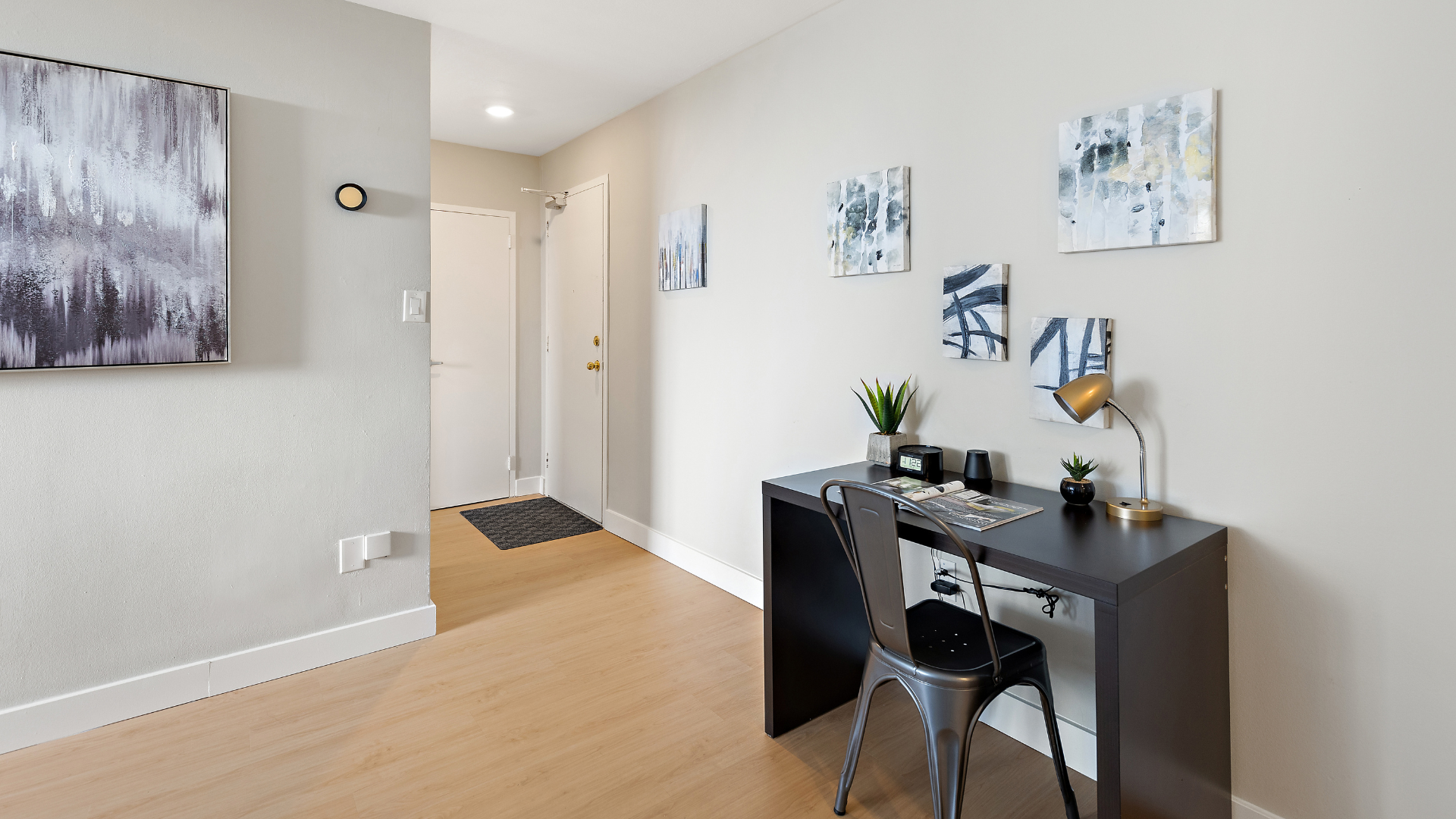 1577 Lawrence Avenue West, Toronto, ON, M6L 1C4 - 6