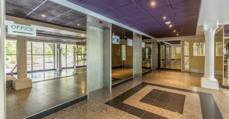1577 Lawrence Avenue West, Toronto, ON, M6L 1C4 - 15