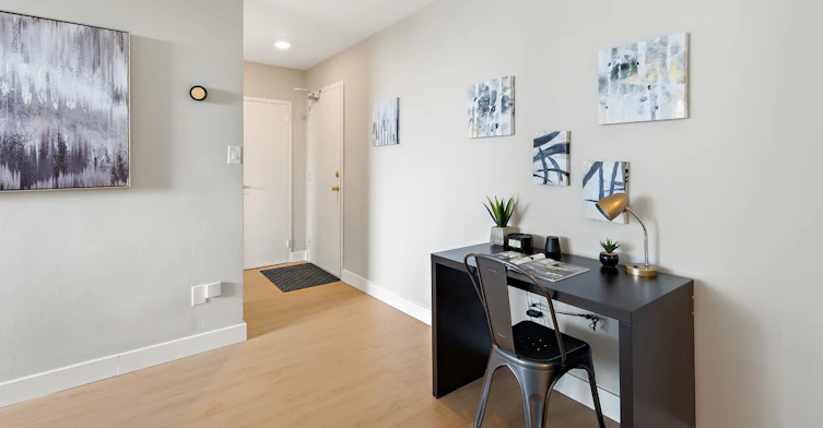 1577 Lawrence Avenue West, Toronto, ON, M6L 1C4 - 6