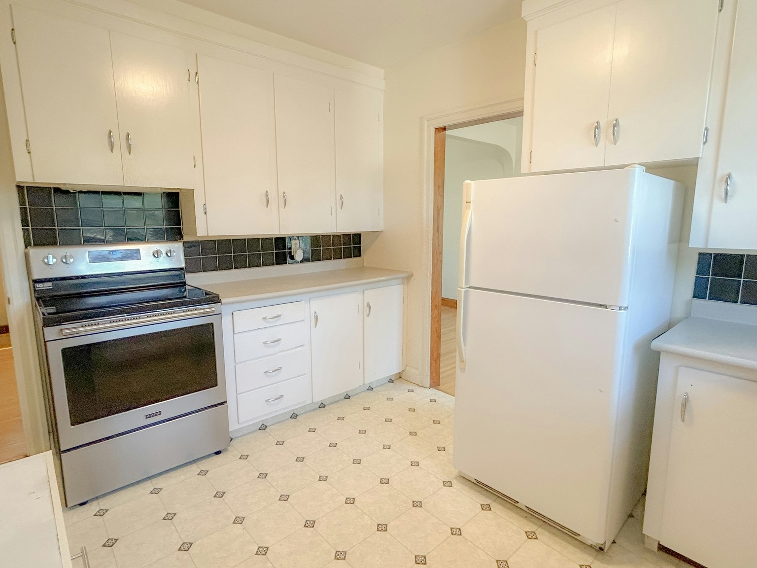 2712 A Sinton Avenue, Regina, SK, S4S 1K1 - 8