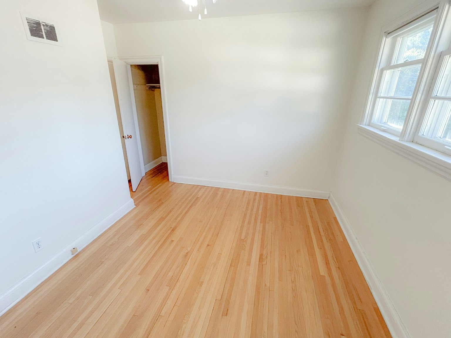 2712 A Sinton Avenue, Regina, SK, S4S 1K1 - 6