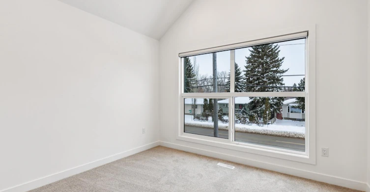 10611 142 Street Northwest, Edmonton, AB, T5N 1B2 - 15