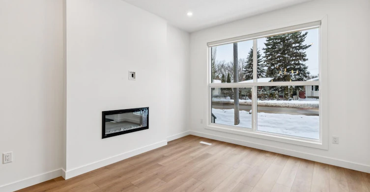 10611 142 Street Northwest, Edmonton, AB, T5N 1B2 - 3