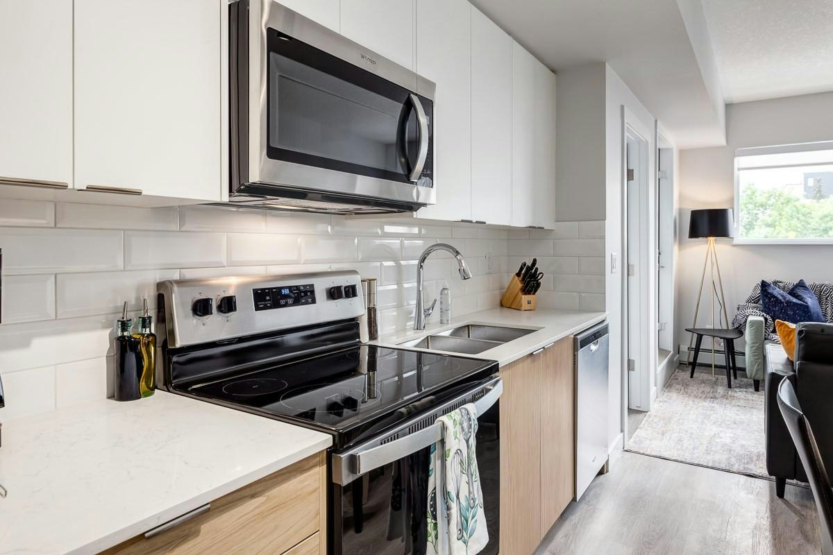 Floor Plan B-3470 18 Street Southwest, Calgary, AB, T2T 4T8 - 8