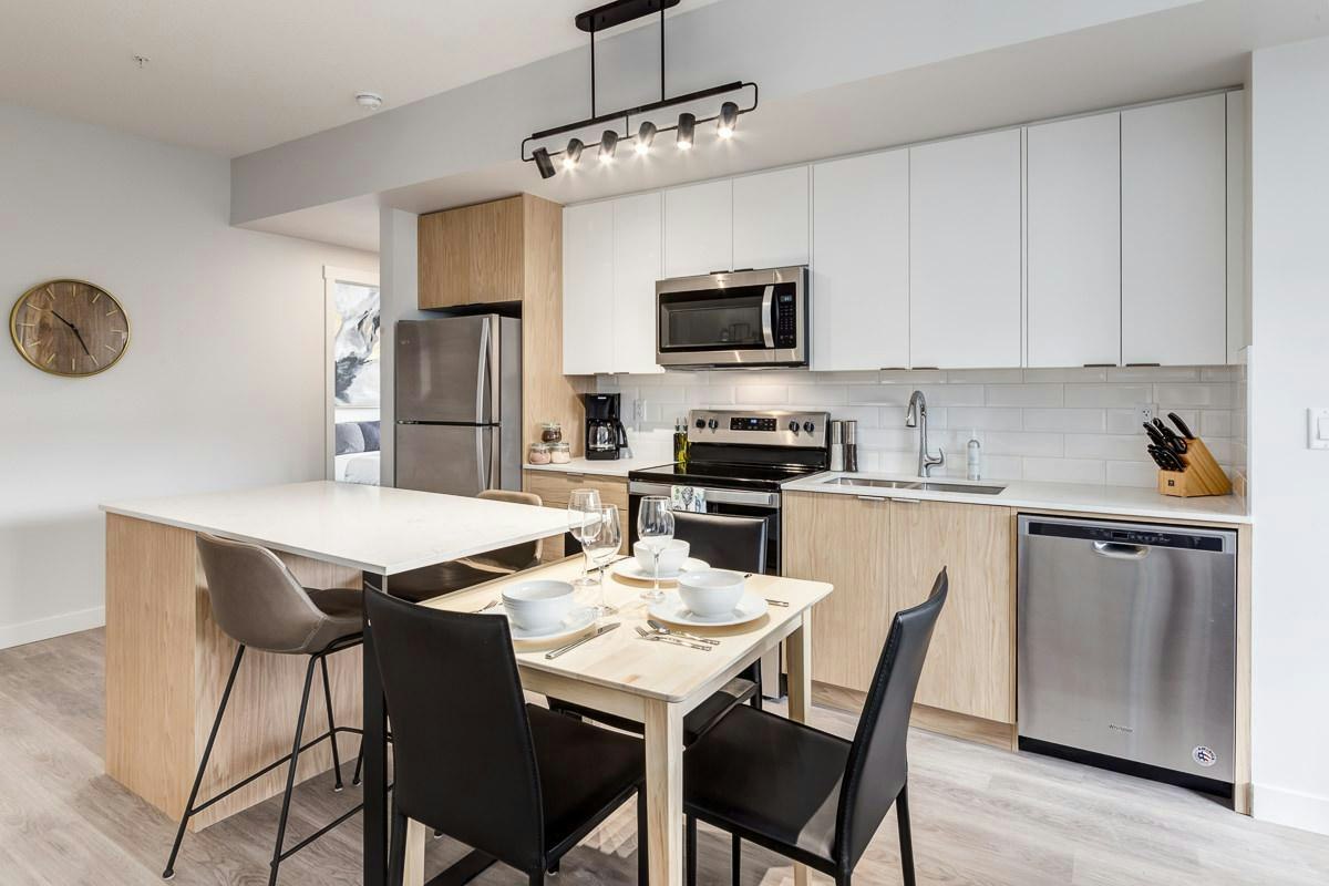 Floor Plan B-3470 18 Street Southwest, Calgary, AB, T2T 4T8 - 5