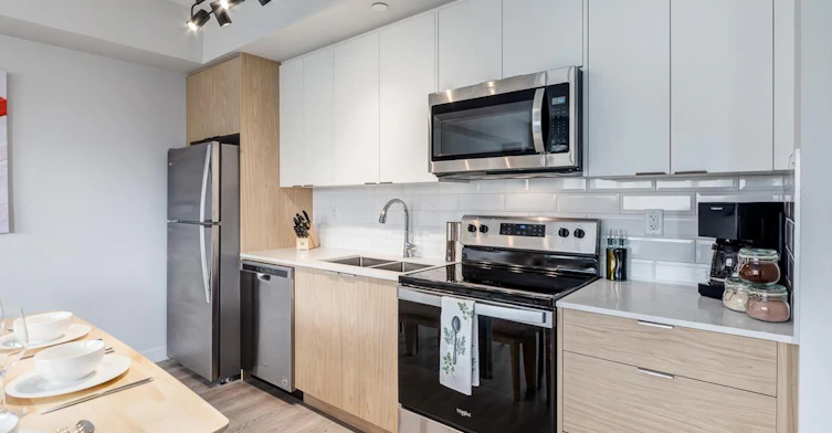 3470 18 Street Southwest, Calgary, AB, T2T 4T8 - 12