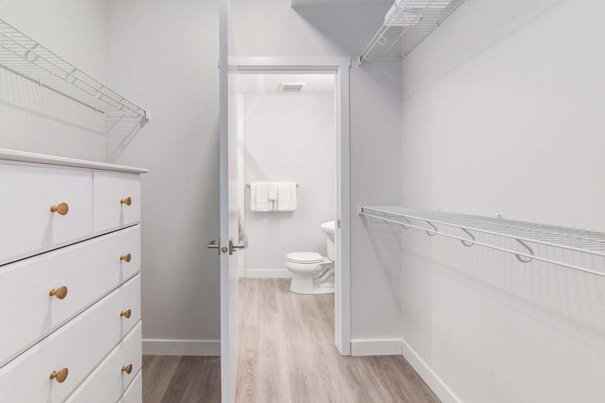 3470 18 Street Southwest, Calgary, AB, T2T 4T8 - 18