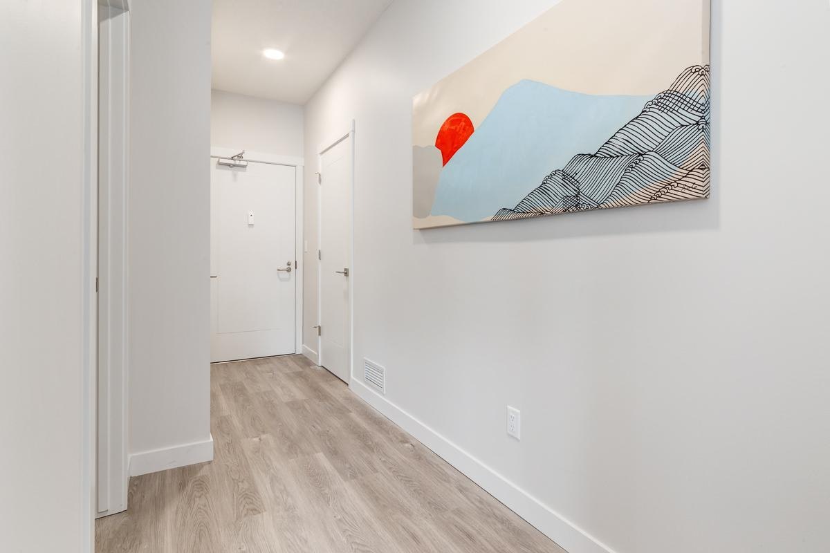 3470 18 Street Southwest, Calgary, AB, T2T 4T8 - 5