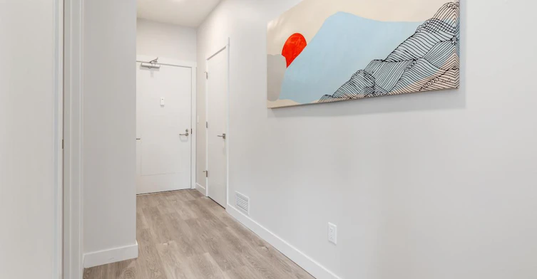 3470 18 Street Southwest, Calgary, AB, T2T 4T8 - 5