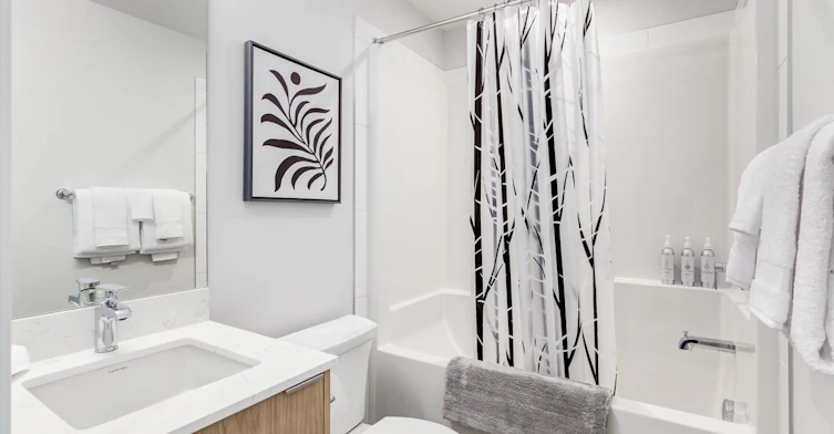 3470 18 Street Southwest, Calgary, AB, T2T 4T8