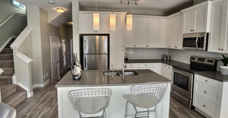 1 Reunion Loop Northwest, Airdrie, AB, T4B 4J5 - 2