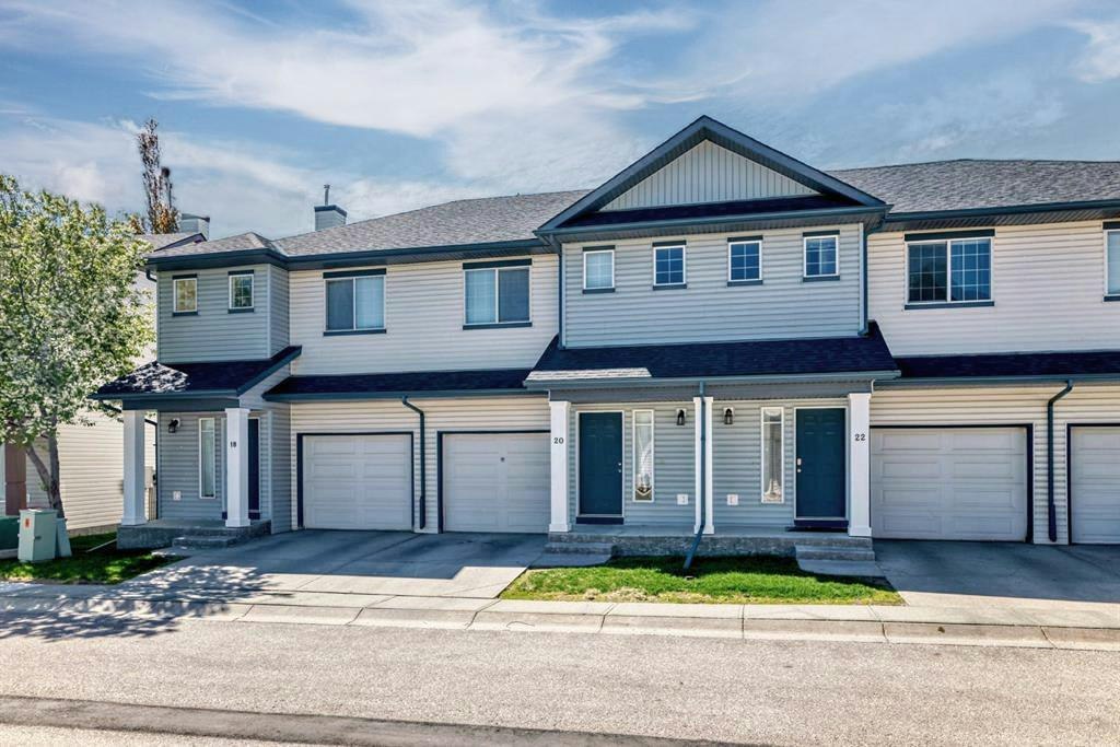 18 Everridge Gardens SW, Calgary, AB, T2Y 0H1