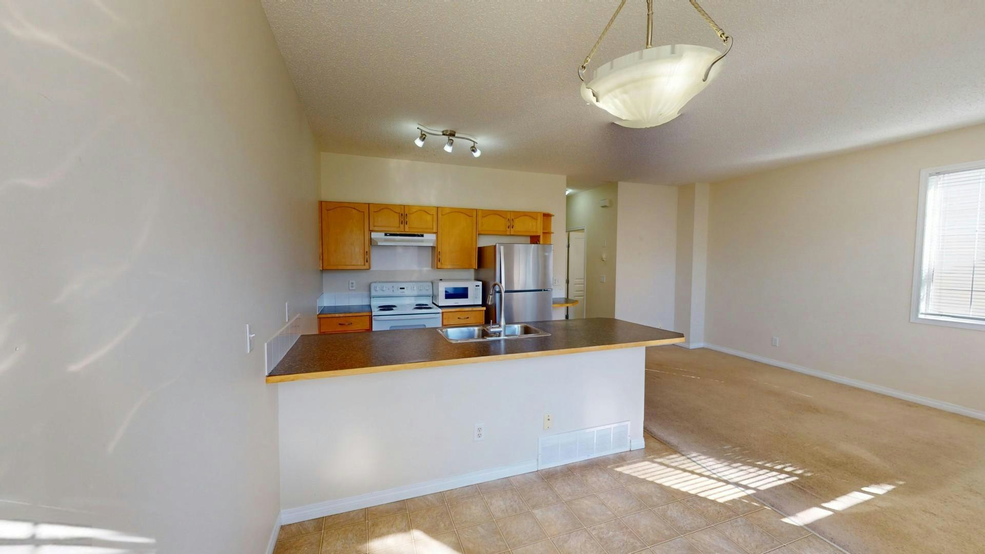 18 Everridge Gardens SW, Calgary, AB, T2Y 0H1 - 3