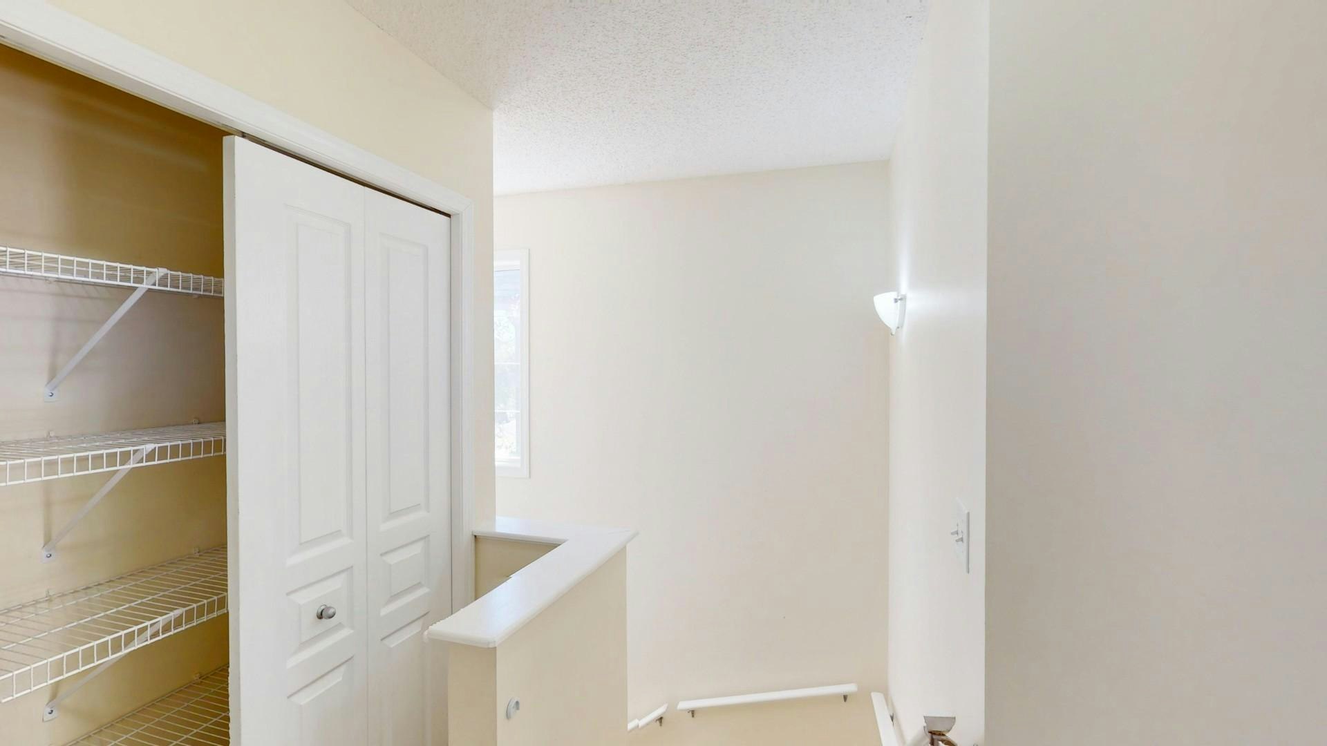 18 Everridge Gardens SW, Calgary, AB, T2Y 0H1 - 10