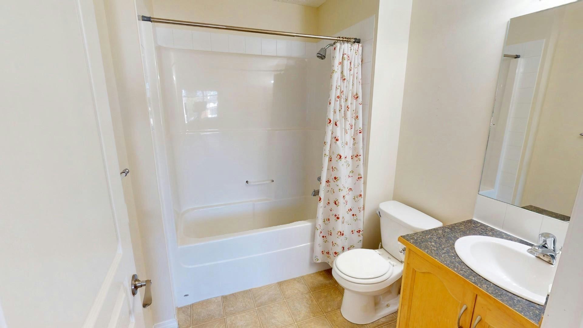 18 Everridge Gardens SW, Calgary, AB, T2Y 0H1 - 9