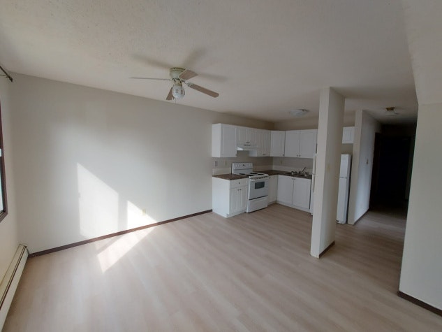 6821 59 Avenue, Red Deer, AB, T4N 1B3 - 7