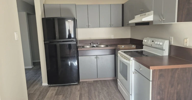 6821 59 Avenue, Red Deer, AB, T4N 1B3 - 4