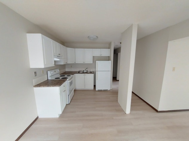 6821 59 Avenue, Red Deer, AB, T4N 1B3 - 8