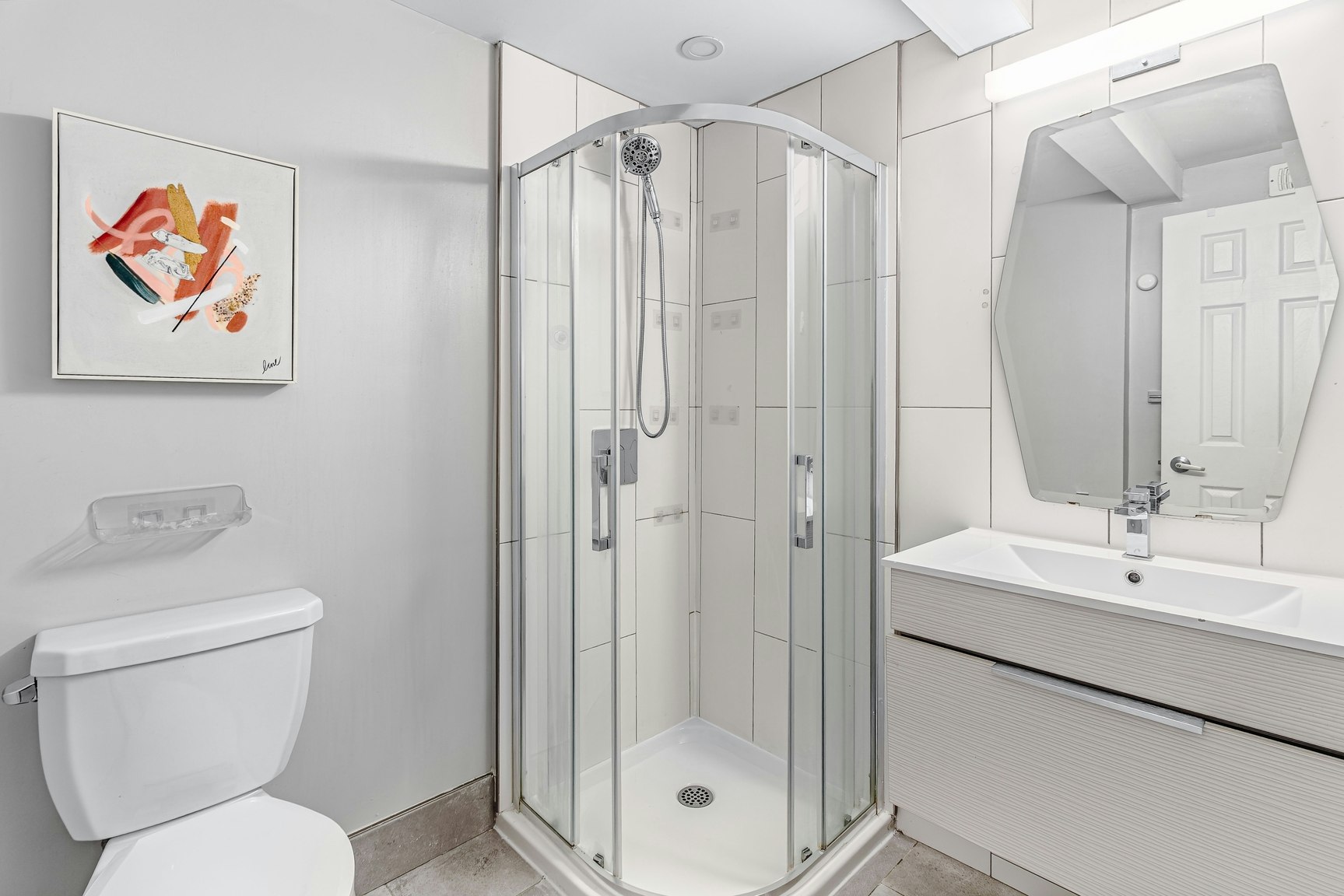 3B-388 Chapel Street, Ottawa, ON, K1N 7Z6 2