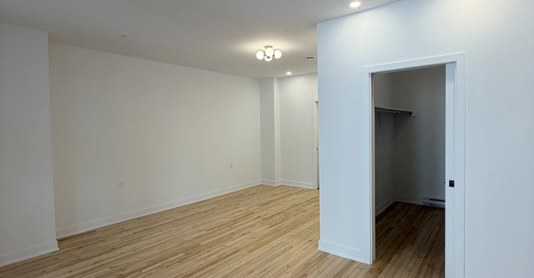 102-286 Saint Paul Rue Ouest, Montréal, QC, H2Y 2A3 - 11