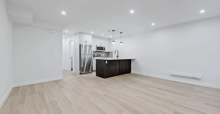 1719 38 Avenue Southwest, Calgary, AB, T2T 6V6 - 4