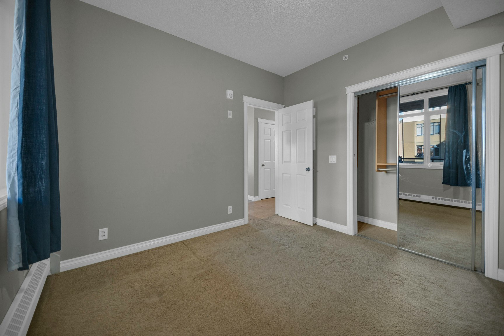432-990 Centre Avenue Northeast, Calgary, AB, T2E 2M9 - 5
