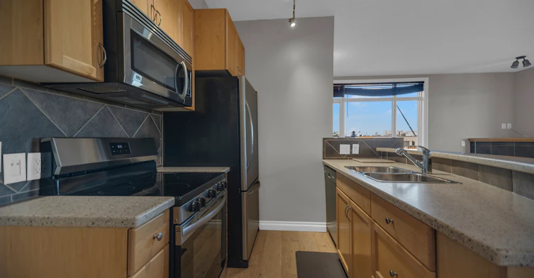 432-990 Centre Avenue Northeast, Calgary, AB, T2E 2M9 - 8