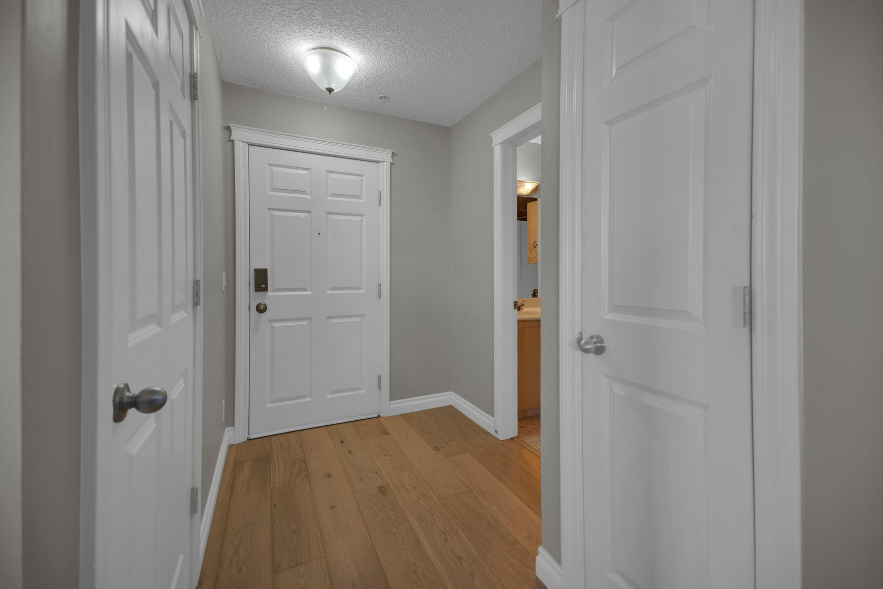 432-990 Centre Avenue Northeast, Calgary, AB, T2E 2M9 - 3