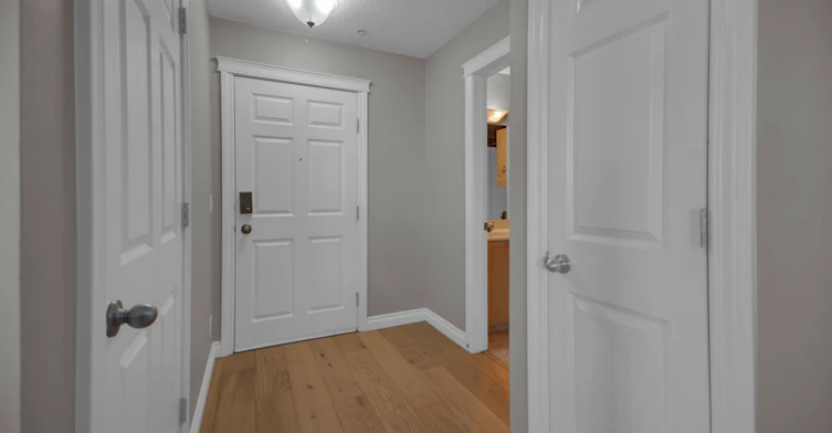 432-990 Centre Avenue Northeast, Calgary, AB, T2E 2M9 - 3