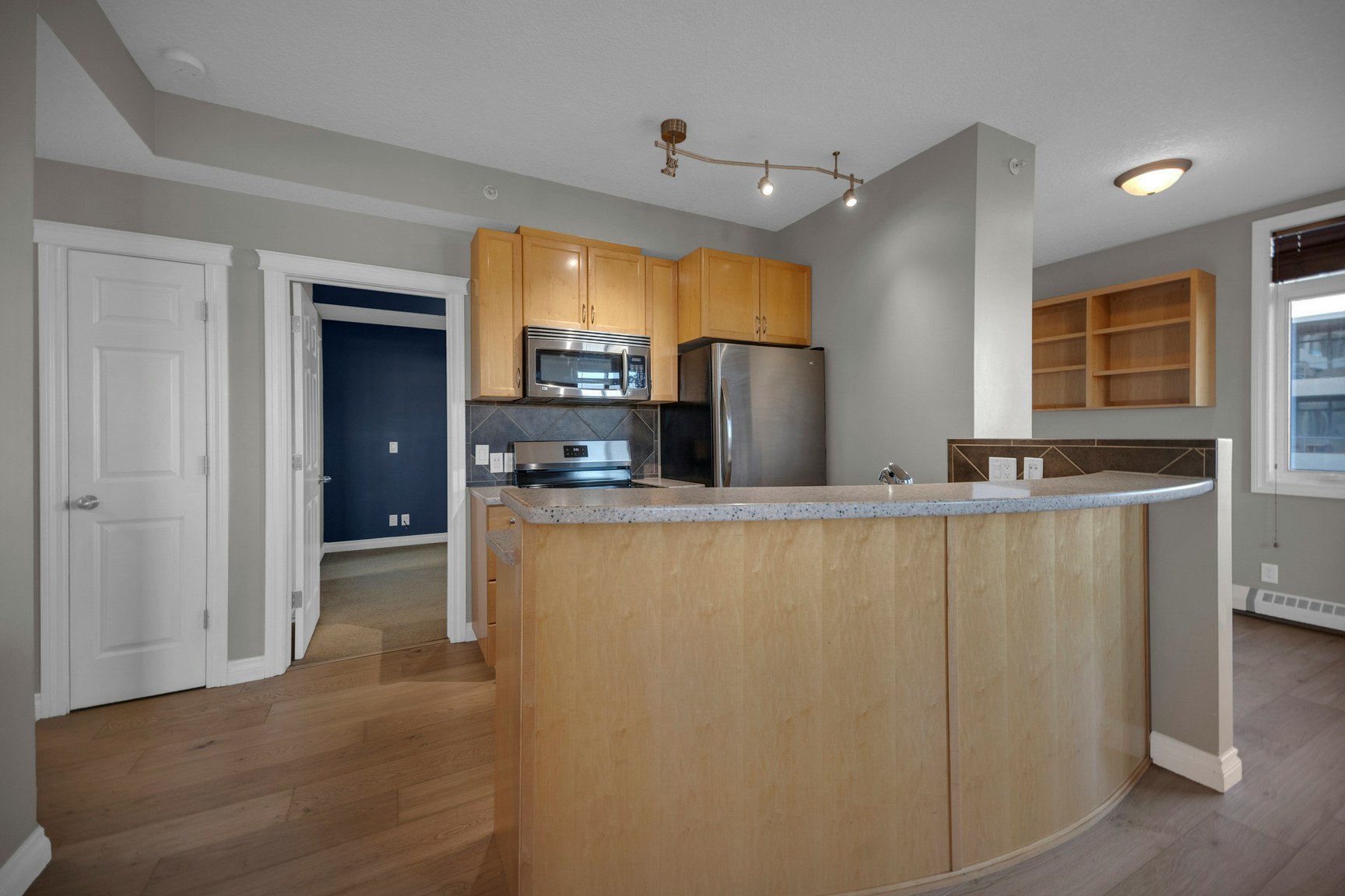 432-990 Centre Avenue Northeast, Calgary, AB, T2E 2M9 - 7