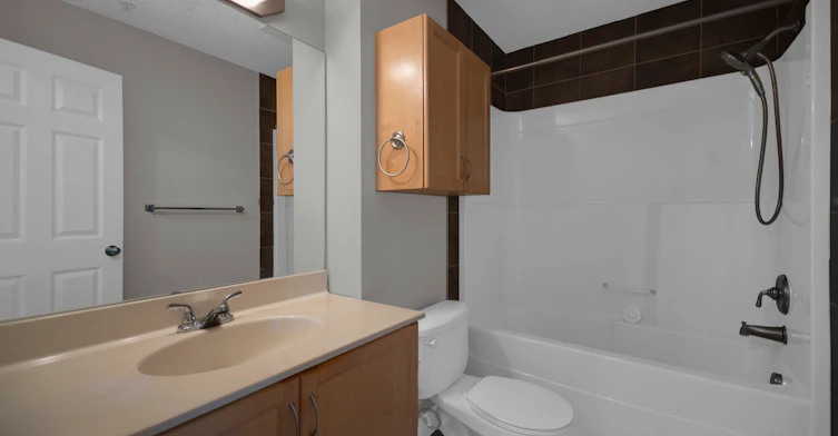 432-990 Centre Avenue Northeast, Calgary, AB, T2E 2M9 - 6