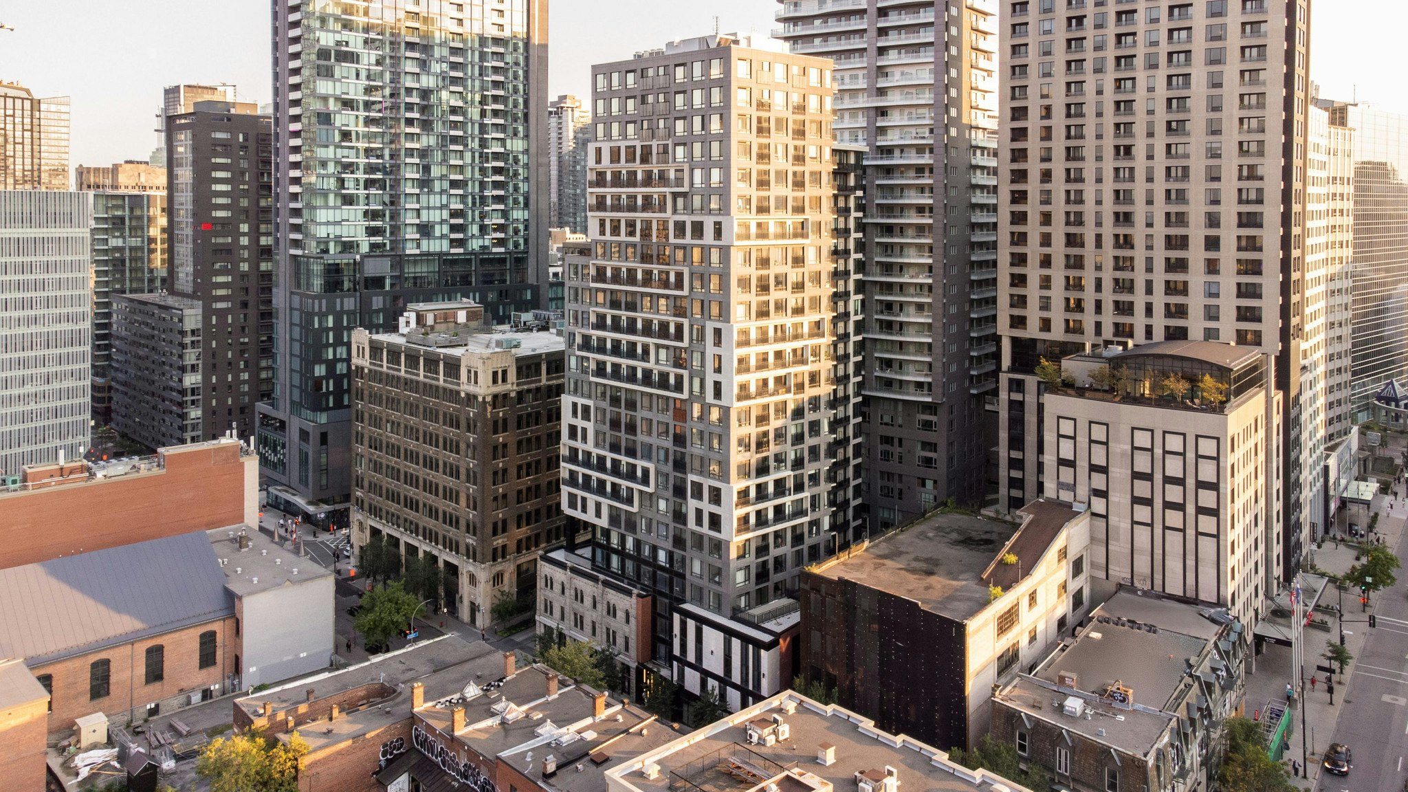 1002-1-375 De La Concorde Rue, Montréal, QC, H3A 1J3 - 8