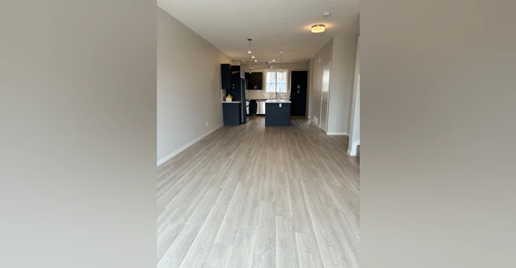 813-813 Point Gate South, Airdrie, AB, T4B 0X2 - 4