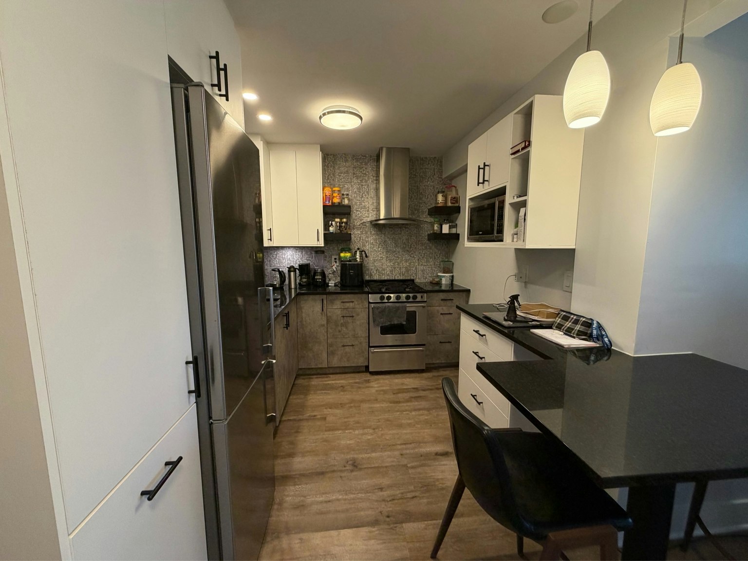 201-238 Carruthers Avenue, Ottawa, ON, K1Y 1N9 3