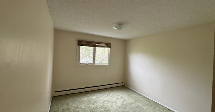 5806 52 Avenue, Red Deer, AB, T4N 4K4 - 6