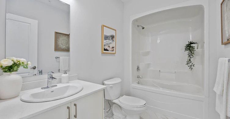 70 Dean Avenue, Barrie, ON, L4N 0C2 - 2