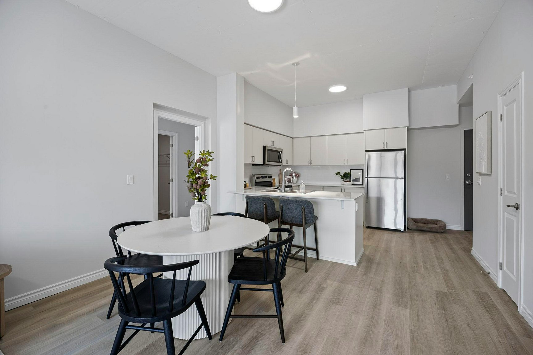 70 Dean Avenue, Barrie, ON, L4N 0C2