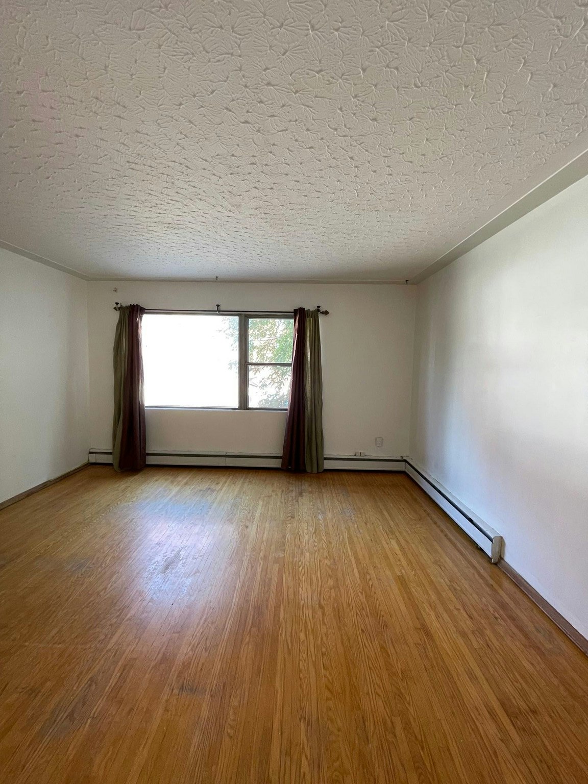 10-10159 115 Street Northwest, Edmonton, AB, T5K 1T3 - 12