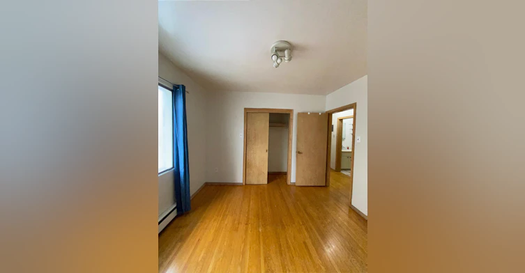 10159 115 Street Northwest, Edmonton, AB, T5K 1T3 - 10