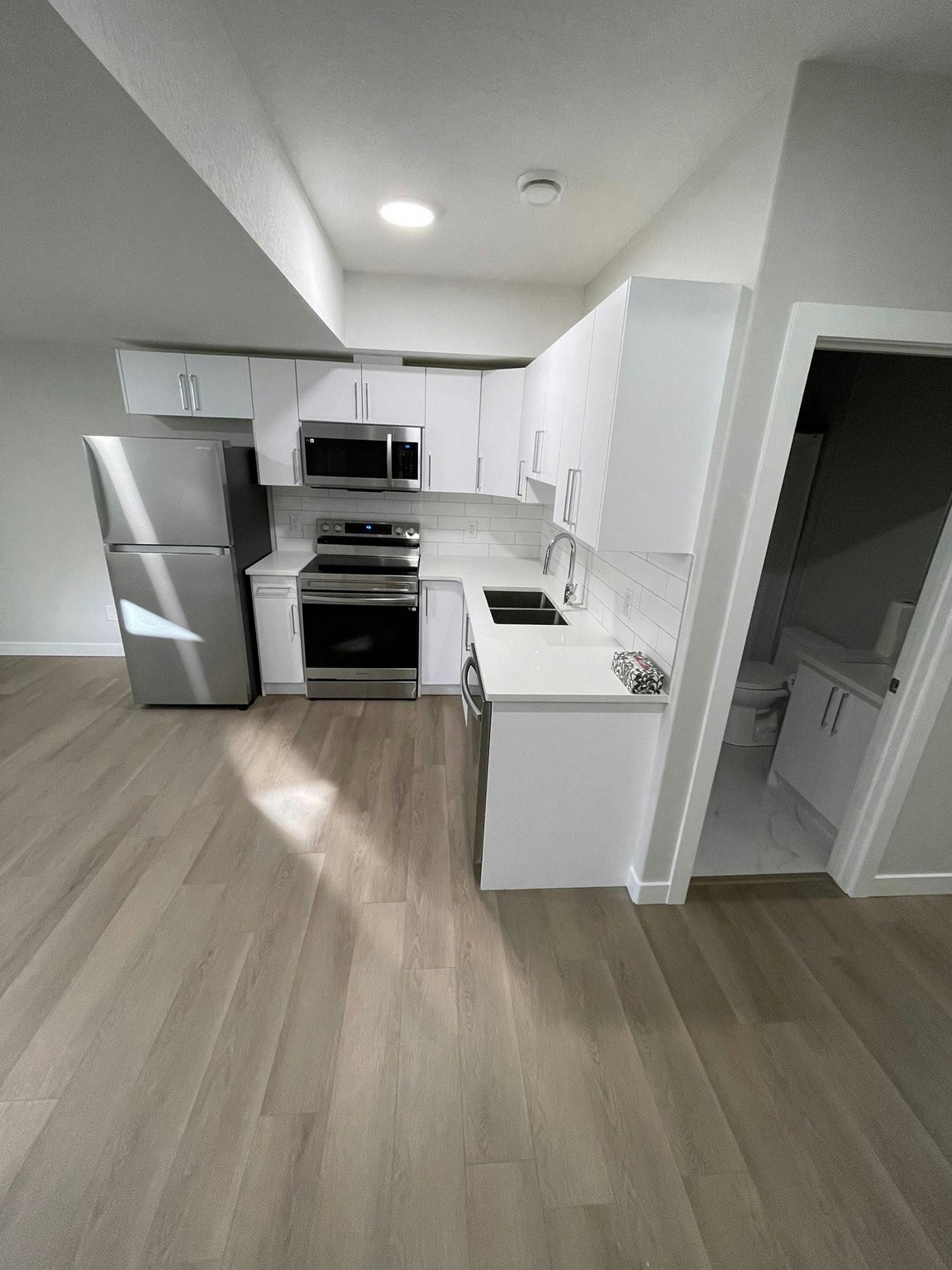 124 Bluff Cove, Leduc, AB, T9E 1M8 - 11